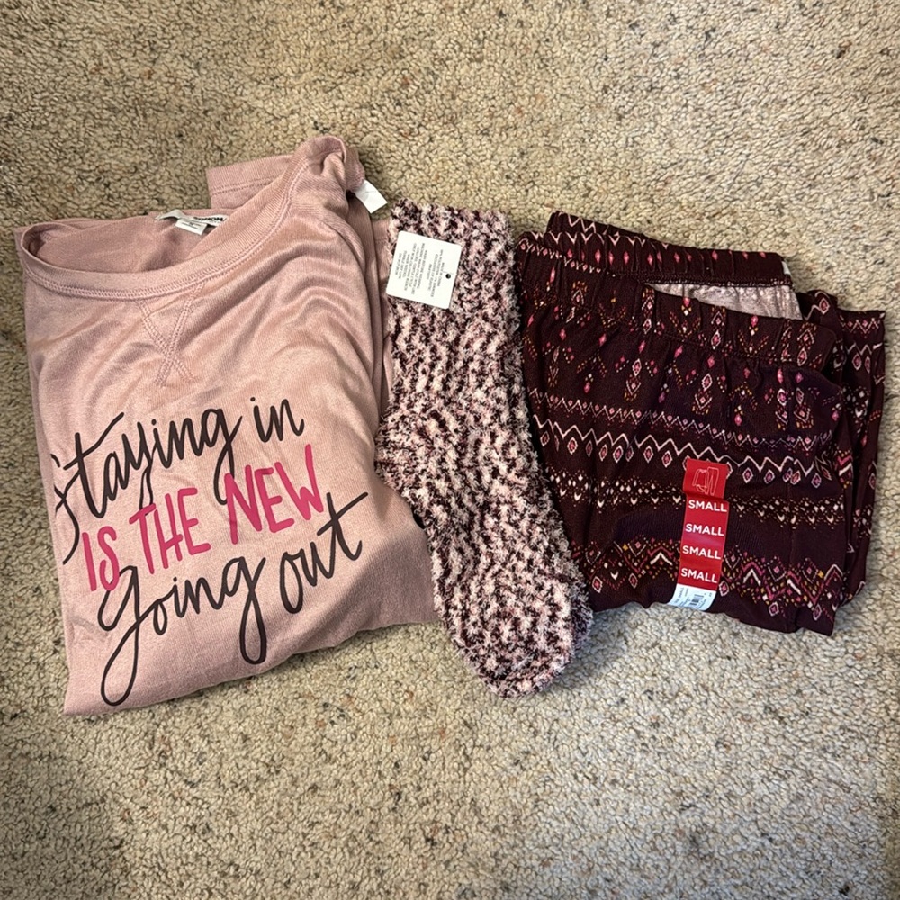 Small Sonoma 3 piece pajama set, new with tags
